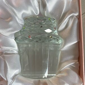 Oleg Cassini crystal cupcake